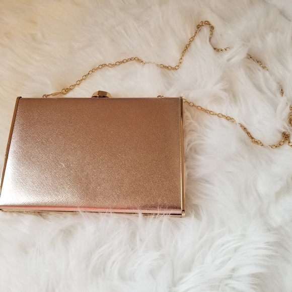 Windsor Handbags - WINDSOR Rose Gold Metallic Box Clutch